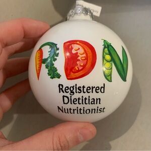 Bronner's Registered Dietitian Nutritionist Ornament with Vegetable Design